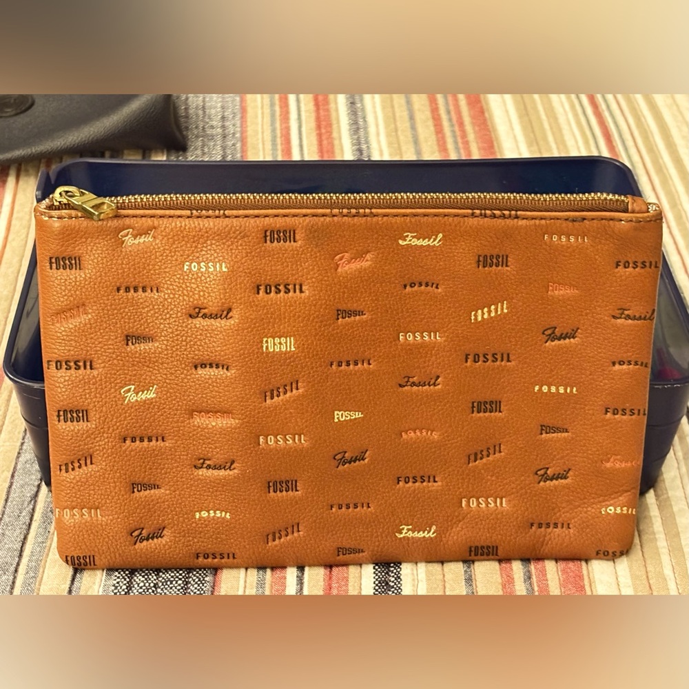 FOSSIL LEATHER WRISTLET BROWN